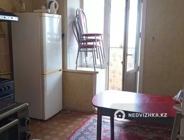 4-комнатная квартира, этаж 5 из 5, 80 м²