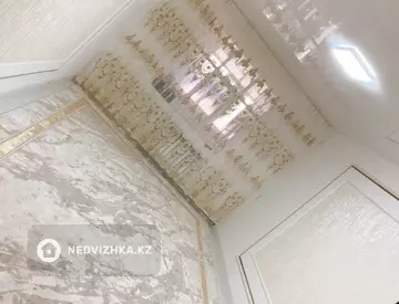 3-комнатная квартира, этаж 2 из 2, 9 м²