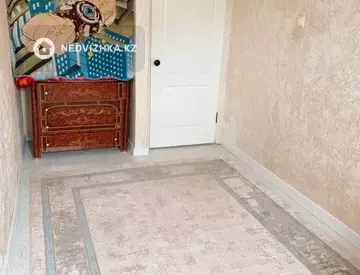 3-комнатная квартира, этаж 2 из 2, 9 м²