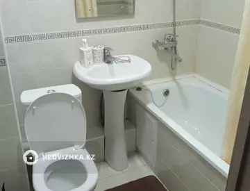 1-комнатная квартира, этаж 1 из 5, 38 м², посуточно