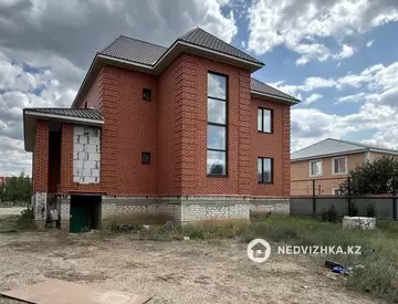 5-комнатный дом, 10 соток, 414 м²