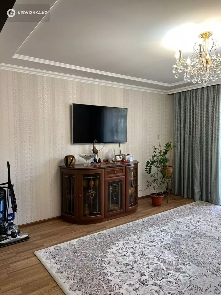 81 м², 4-комнатная квартира, этаж 4 из 9, 81 м², изображение - 1