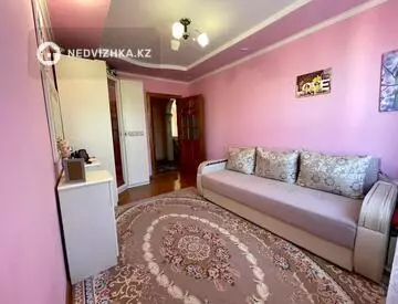 4-комнатная квартира, этаж 4 из 5, 78 м²