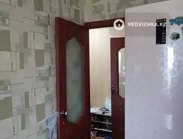 4-комнатная квартира, этаж 9 из 9, 76 м²