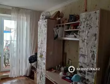 4-комнатная квартира, этаж 9 из 9, 76 м²