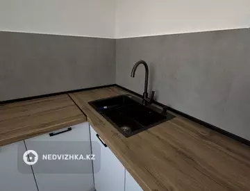 1-комнатная квартира, этаж 4 из 9, 34 м²