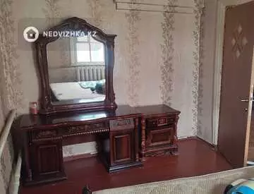 5-комнатный дом, 6 соток, 90 м²