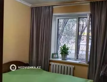 4-комнатная квартира, этаж 1 из 9, 77 м²