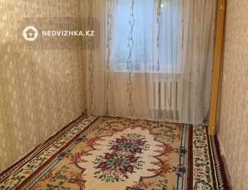 4-комнатная квартира, этаж 3 из 5, 62 м²