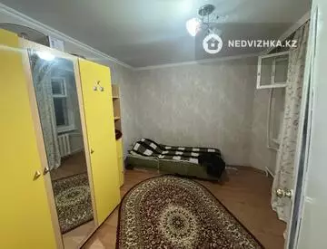 4-комнатная квартира, этаж 4 из 5, 62 м²