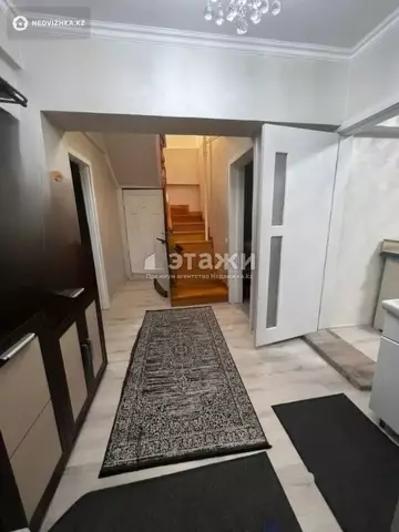 4-комнатная квартира, этаж 5 из 6, 93 м²