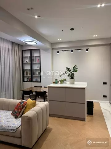 2-комнатная квартира, этаж 5 из 10, 70 м², на длительный срок