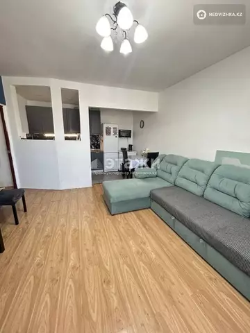 2-комнатная квартира, этаж 5 из 12, 55 м²