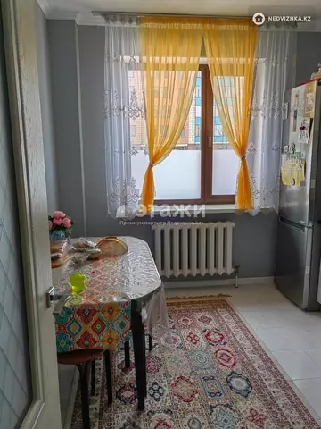 2-комнатная квартира, этаж 1 из 12, 54 м²