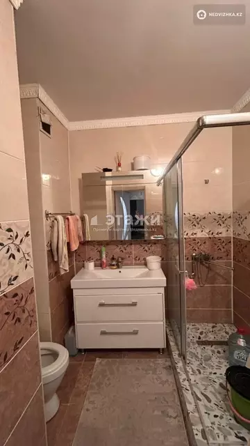 3-комнатная квартира, этаж 8 из 21, 90 м²