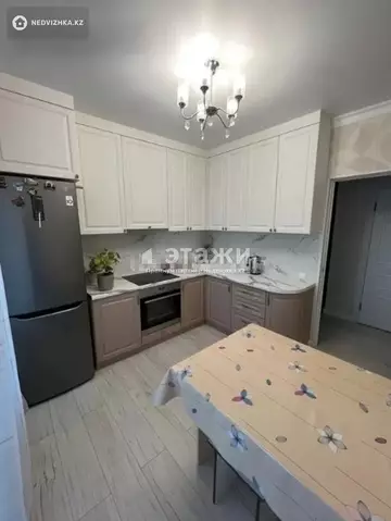 2-комнатная квартира, этаж 11 из 16, 60 м²