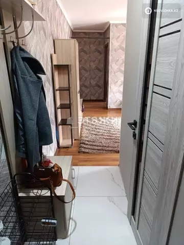 3-комнатная квартира, этаж 2 из 5, 60 м²
