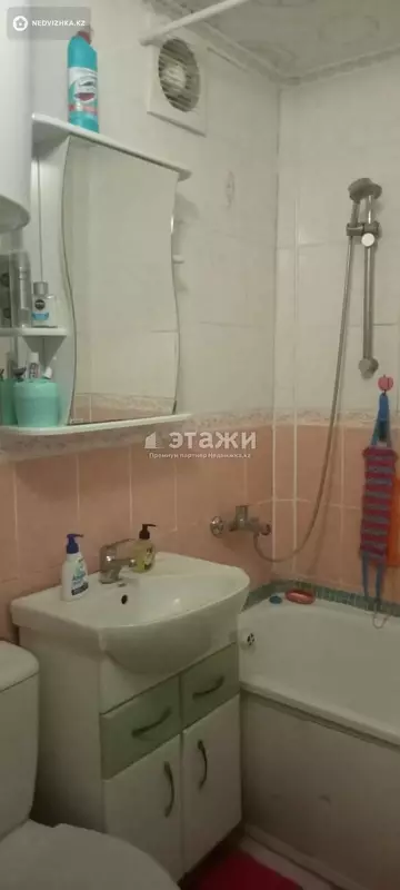 4-комнатная квартира, этаж 2 из 4, 58 м²