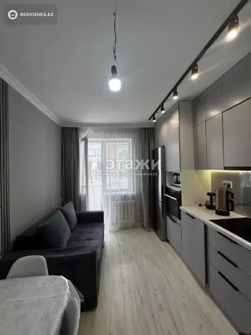 2-комнатная квартира, этаж 8 из 9, 67 м²
