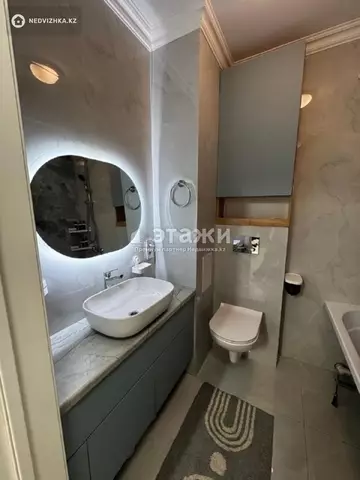 2-комнатная квартира, этаж 8 из 9, 67 м²