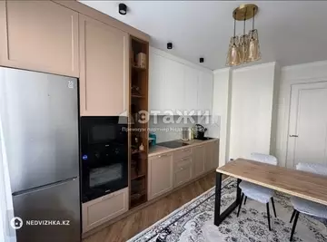2-комнатная квартира, этаж 3 из 9, 66 м²