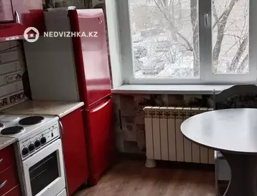 2-комнатная квартира, этаж 2 из 10, 51 м²