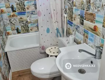 2-комнатная квартира, этаж 2 из 2, 42 м²