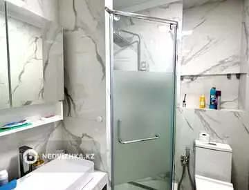 2-комнатная квартира, этаж 2 из 15, 42 м²