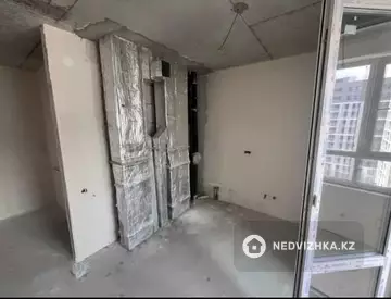 1-комнатная квартира, этаж 9 из 12, 39 м²