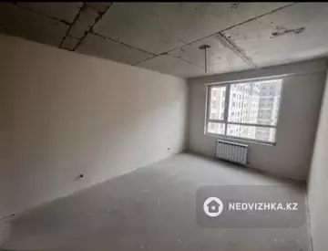 1-комнатная квартира, этаж 9 из 12, 39 м²