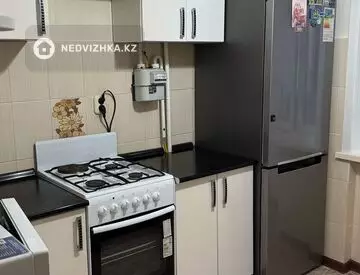 2-комнатная квартира, этаж 4 из 5, 49 м²