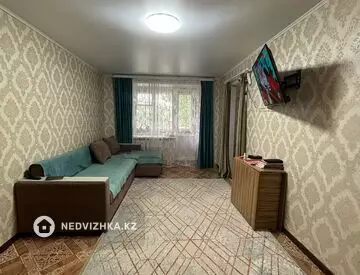 3-комнатная квартира, этаж 5 из 5, 42 м²