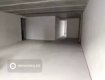 3-комнатная квартира, этаж 3 из 5, 113 м²