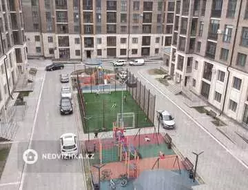 4-комнатная квартира, этаж 4 из 5, 149 м²