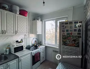 2-комнатная квартира, этаж 3 из 5, 60 м²