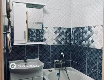 2-комнатная квартира, этаж 3 из 5, 60 м²