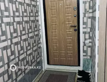 2-комнатная квартира, этаж 3 из 5, 60 м²