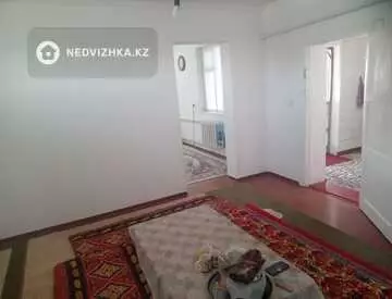 4-комнатная квартира, этаж 1 из 14, 80 м²