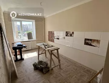 2-комнатная квартира, этаж 4 из 5, 54 м²
