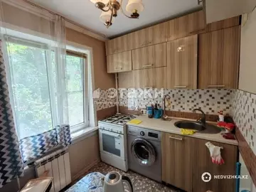 2-комнатная квартира, этаж 2 из 4, 42 м², на длительный срок