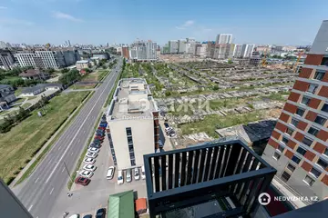 4-комнатная квартира, этаж 12 из 16, 137 м²