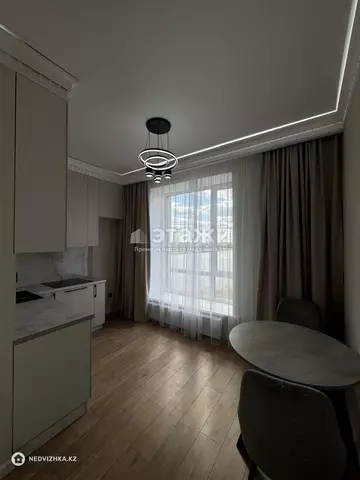 1-комнатная квартира, этаж 7 из 12, 38 м²