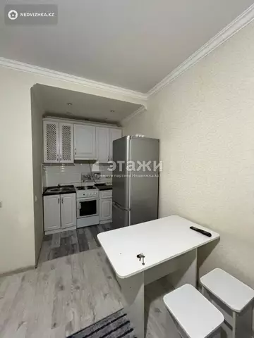 1-комнатная квартира, этаж 4 из 6, 39 м²