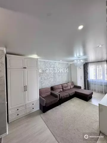 2-комнатная квартира, этаж 8 из 9, 53 м²
