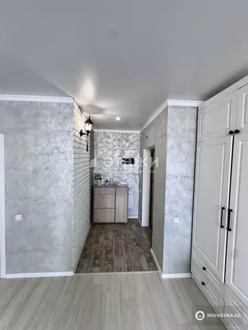 2-комнатная квартира, этаж 8 из 9, 53 м²