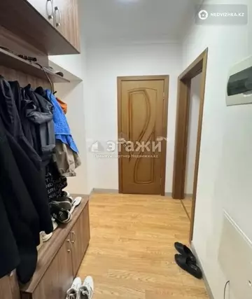 2-комнатная квартира, этаж 9 из 9, 42 м²