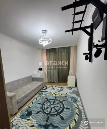 2-комнатная квартира, этаж 9 из 9, 42 м²