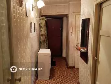 3-комнатная квартира, этаж 3 из 5, 64 м²