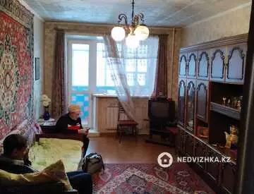 3-комнатная квартира, этаж 3 из 5, 64 м²
