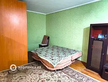 1-комнатная квартира, этаж 3 из 5, 38 м²